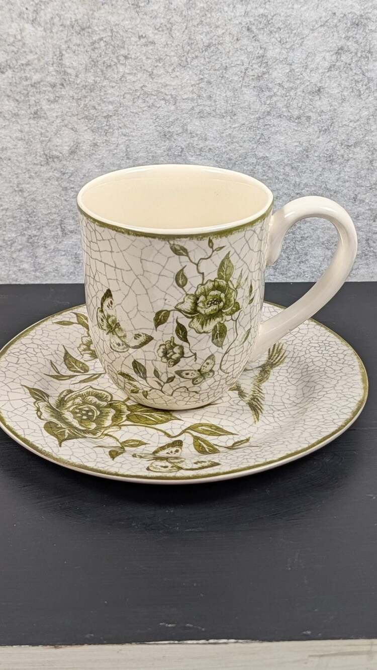 Cracker Barrel Susan Winget Green Butterfly Crackle Stoneware a Cup and Saucer S